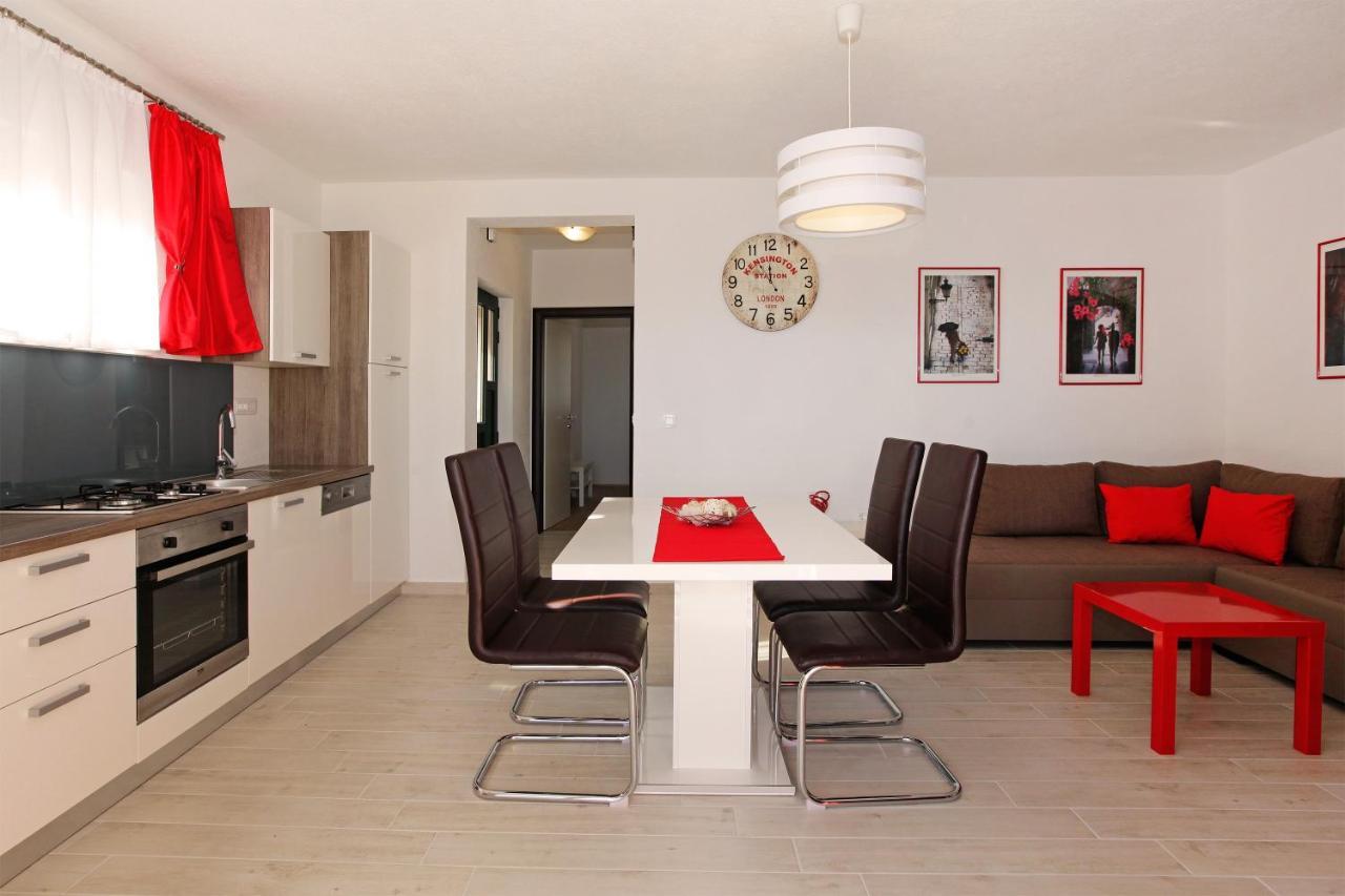 Iris Apartments Bol (Adults Only) Dış mekan fotoğraf