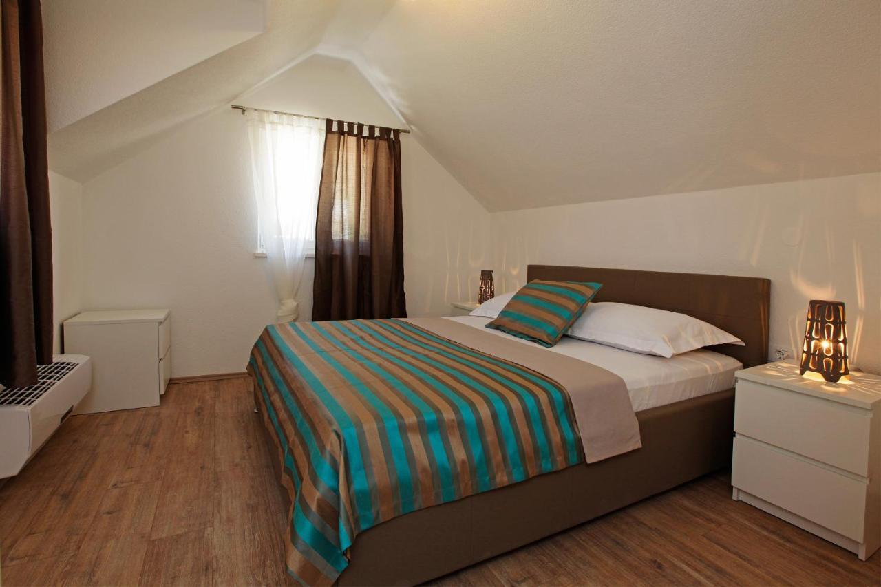 Iris Apartments Bol (Adults Only) Dış mekan fotoğraf