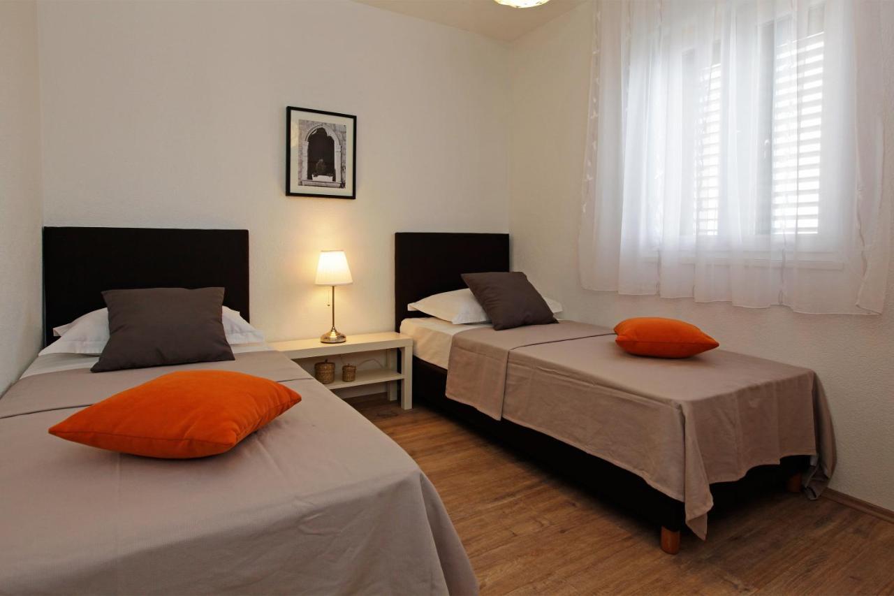 Iris Apartments Bol (Adults Only) Dış mekan fotoğraf